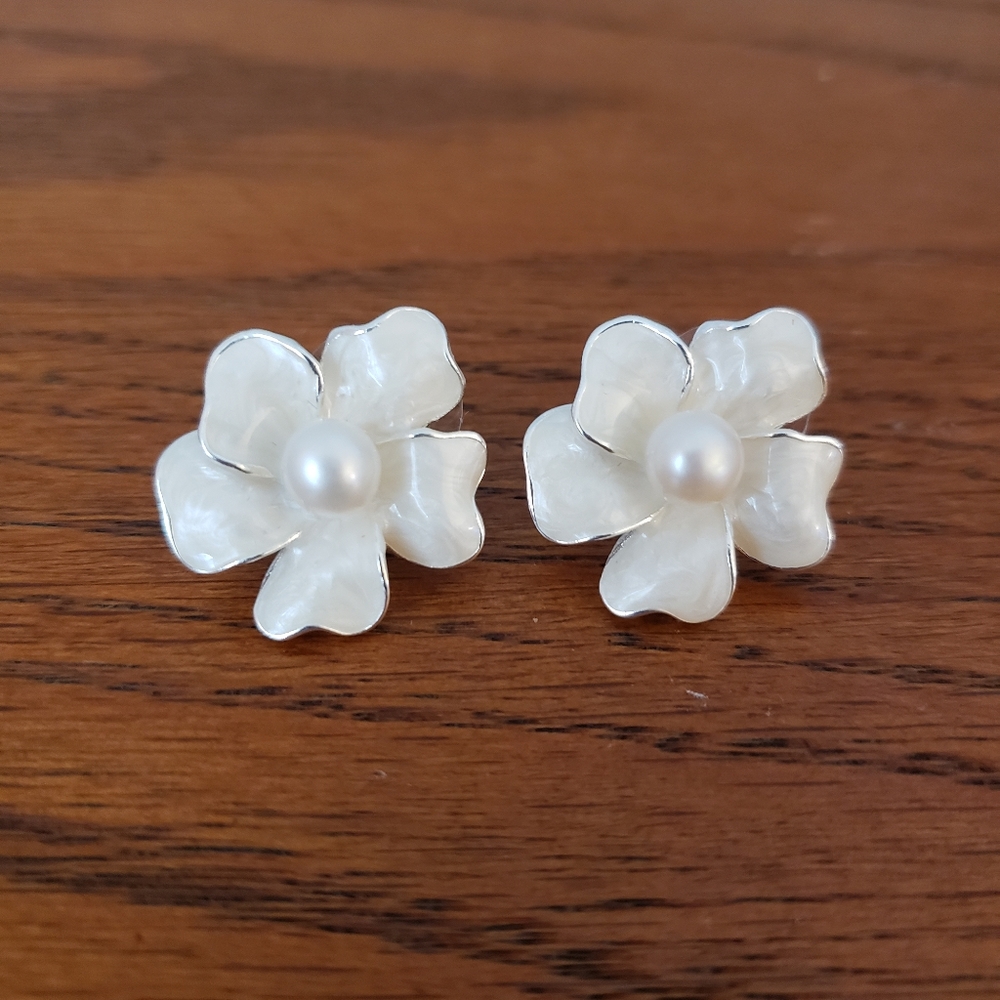 Pearl Flower Studs